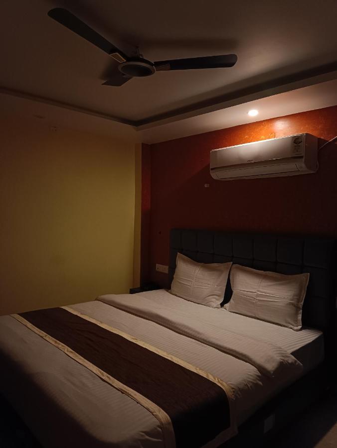 ホテル Royal View Residency ブッダガヤ エクステリア 写真
