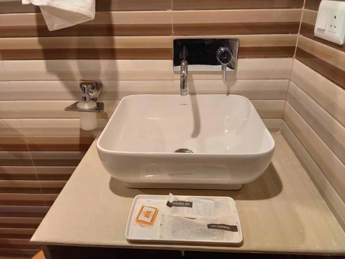 ホテル Royal View Residency ブッダガヤ エクステリア 写真