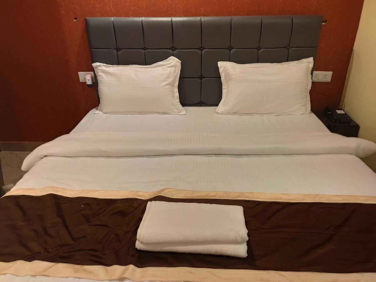 ホテル Royal View Residency ブッダガヤ エクステリア 写真