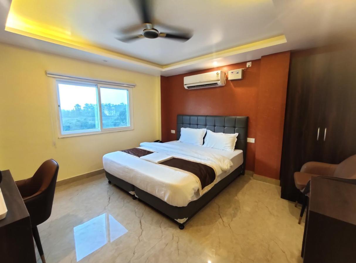 ホテル Royal View Residency ブッダガヤ エクステリア 写真